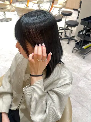 ミディアム カラー 竹田 真梨子のヘアスタイル