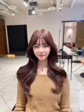 ロング 福間克徳/顔まわり /レイヤーカットのヘアスタイル