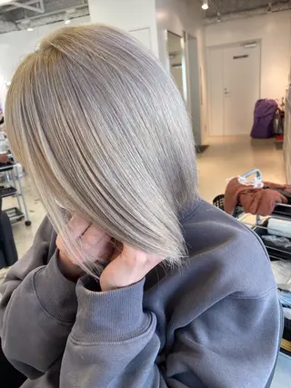 ミディアム カラー DAYS 2ndのヘアスタイル