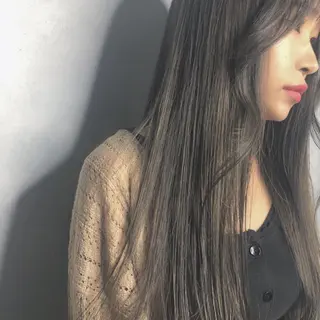 ロング カラー ORIKA 美容室のヘアスタイル