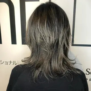 ミディアム 宮下 愛璃紗のヘアスタイル
