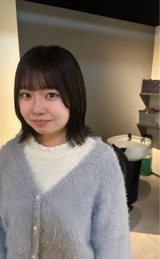 ミディアム ボブ、小顔レイヤー 暖色カラーほのか🍒のヘアスタイル