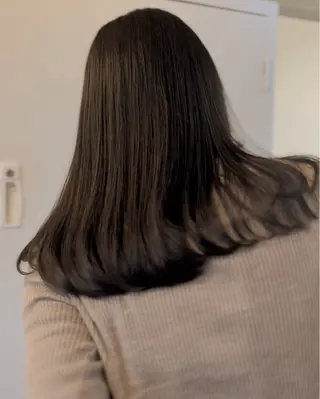 セミロング KIYO キヨのヘアスタイル