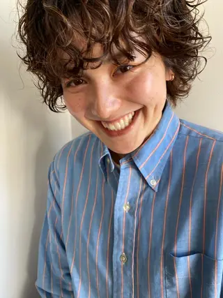 ショート カラー Tomoka🐶🌟 似合わせカット✂︎のヘアスタイル