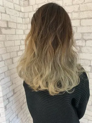 セミロング カラー ✂️小顔カット✂️ 山本有紀のヘアスタイル