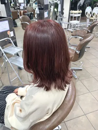 ミディアム カラー 明石遼/ベージュ / ピンクのヘアスタイル