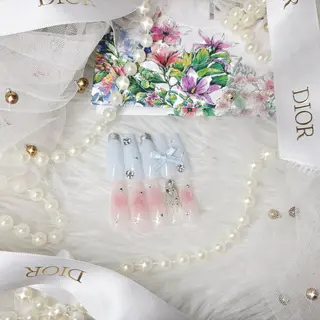 ネイル Yudia🦋 azuのネイルデザイン