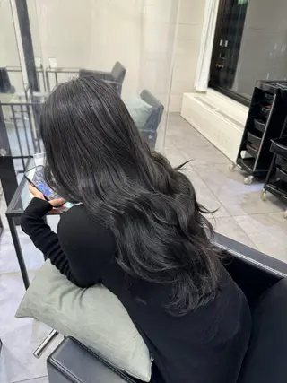 ロング カラー AHNKISM所属・似合わせカット💎 トレンドレイヤーのヘアスタイル