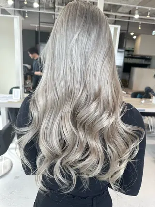 ロング カラー 井上 一平のヘアスタイル