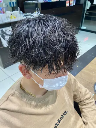 ショート パーマ メンズ 酸スト/フェザー パーマ/三谷海斗のヘアスタイル