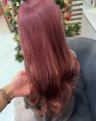 ロング ヘアアレンジ ラシェンテ宝塚所属・HONOKA /顔周りレイヤー得意の眉毛・アイブロウイメージ