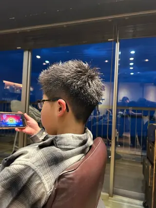 ショート レイヤー/透明感カラ ー/茅ヶ崎/momiのヘアスタイル