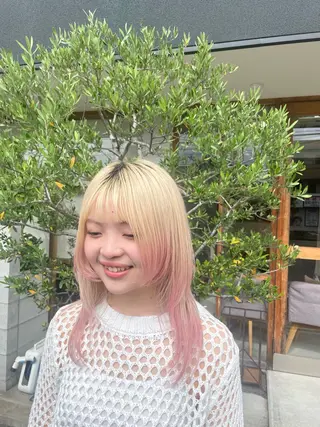 ロング カラー 笹川 桃歌のヘアスタイル