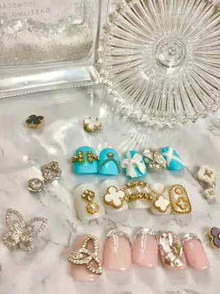 ネイル Yudia🦋 azuのネイルデザイン