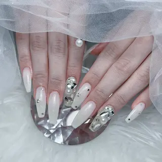 ネイル miku 🦋nailのネイルデザイン