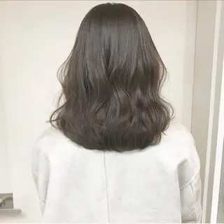 セミロング カラー パーマ 森山 陽菜のヘアスタイル