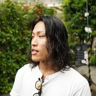 ロング パーマ メンズ GAKU 岳人のヘアスタイル