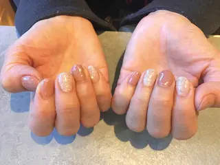 ネイル Nest 岩崎のネイルデザイン