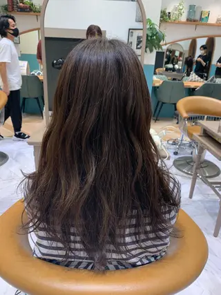 ロング カラー ヘアアレンジ ✄個性を生かす✄ 𝒉a𝒓u𝒏aのヘアスタイル