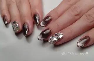 ネイル ラヴィアン ローズのネイルデザイン