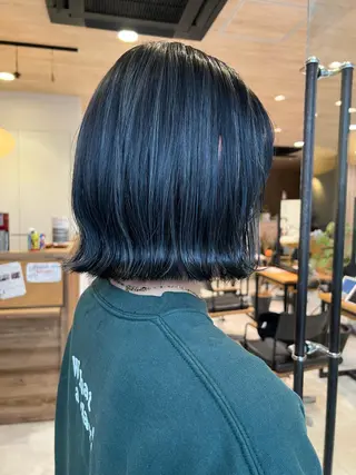 ショート カラー Oasisgarden所属・レイヤー/ブリーチ MOMOのヘアスタイル