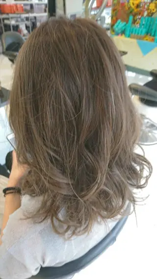 ミディアム カラー ジニアル所属・長島 司のヘアスタイル