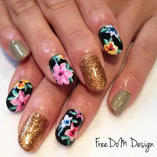 ネイル ＦreeDoＭ   Design所属・W KUMIのネイルデザイン