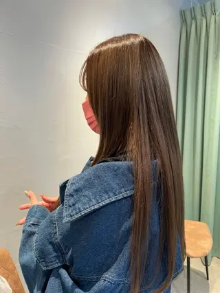 セミロング カラー オタク美容師🛍/ 酸性ストレート/艶髪のヘアスタイル