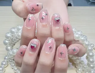 ネイル エ ン🐰🐰のネイルデザイン