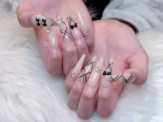 ネイル Jenn Nail_ ヘビのネイルデザイン