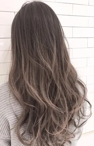 ロング カラー 土谷 敦郎のヘアスタイル