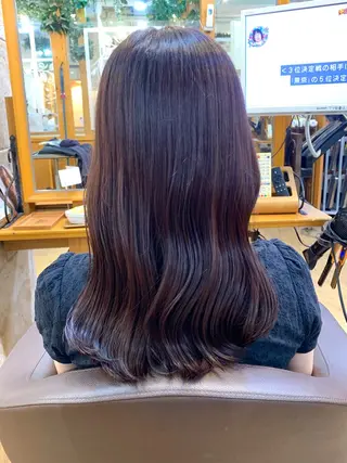 カラー 佐藤 遥菜のヘアスタイル