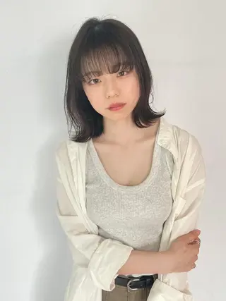 ミディアム 山口生真 ✂︎小顔矯正カットのヘアスタイル