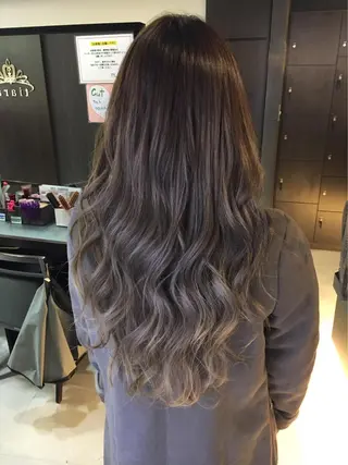 ロング カラコレなんば店所属・カラコレなんば TOPstylistのヘアスタイル