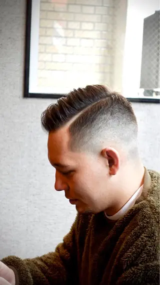 ショート メンズ メンズ眉毛ワックス 青山英憲のヘアスタイル