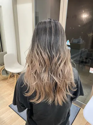 ロング カラー 橋本翔 /ブリーチカラーのヘアスタイル