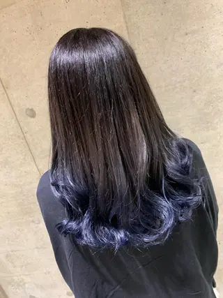 セミロング カラー ハイライトが 得意なニキです😊のヘアスタイル