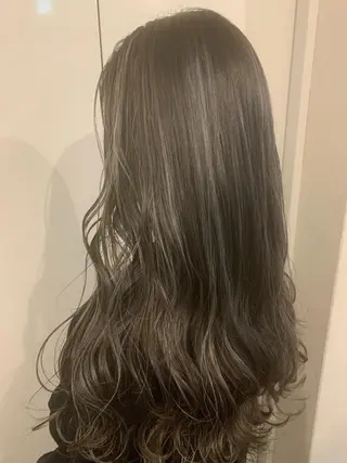 ロング カラー 松岡 恭弘のヘアスタイル