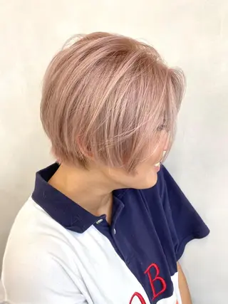 ショート カラー 艶ハイトーンブリーチ 🌈小林侑雅のヘアスタイル