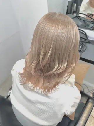 セミロング カラー ハイトーン･髪質改善 MIOKAのヘアスタイル