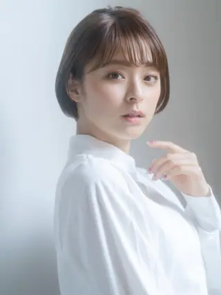 ショート カラー 🎀ハイトーン/レイ ヤー/Reina🎀のヘアスタイル