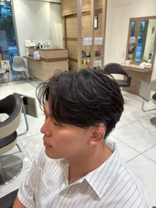 パーマ メンズ 山本 侑平のヘアスタイル