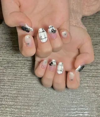 ネイル Liennail 持込デザインやり放題のネイルデザイン