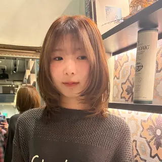 ミディアム 鈴木 心々麦のヘアスタイル