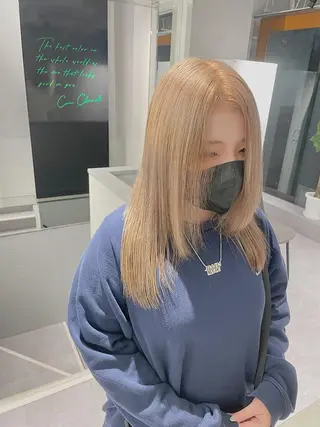 ロング カラー ikuma/ ミルクティーのヘアスタイル