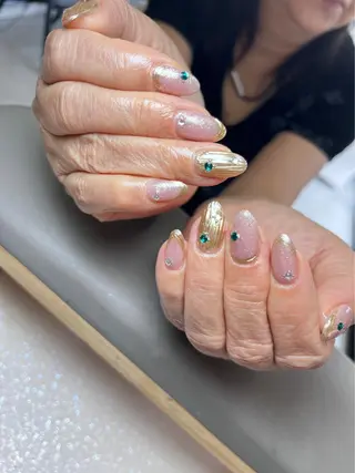 ネイル Flowerネイルサロン所属・. yukiのネイルデザイン