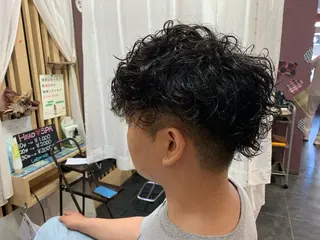 ショート パーマ メンズ labyrinthノーブル所属・メンズ特化西村 雄太のヘアスタイル