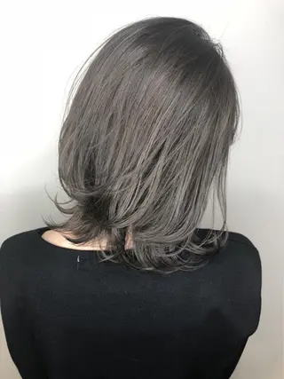 ミディアム 透明感カラー 金村真子のヘアスタイル