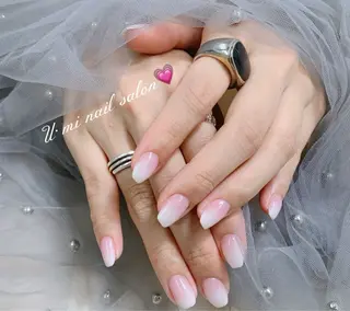 ネイル U·Mi nail salon所属・U·MI 長さ出し専門店のネイルデザイン