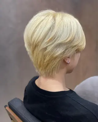 カラー 上村 颯のヘアスタイル